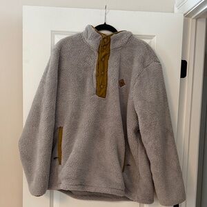 Eastern Mountain Sports Gray Fleece with Red Tag